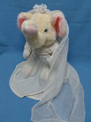 Peluches elefantes novios