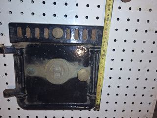 Puerta pequeña horno