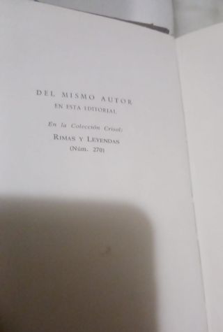 Libro antiguo. BEQUER