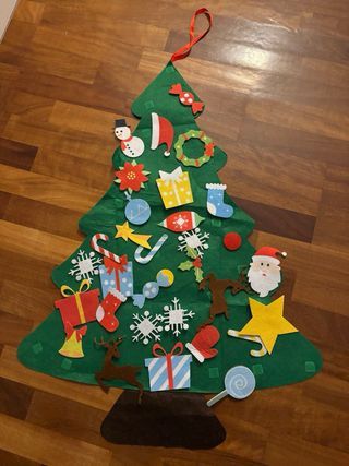 Arbol de navidad de fieltro
