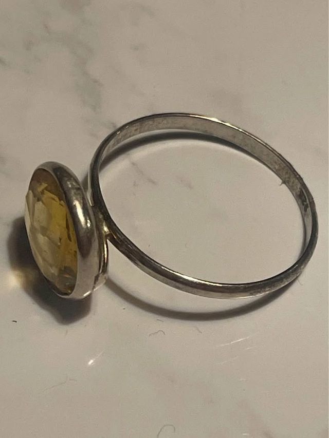 Anello artigianale in argento con Agata gialla