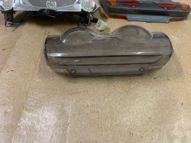 Piloto trasero aprilia area 51