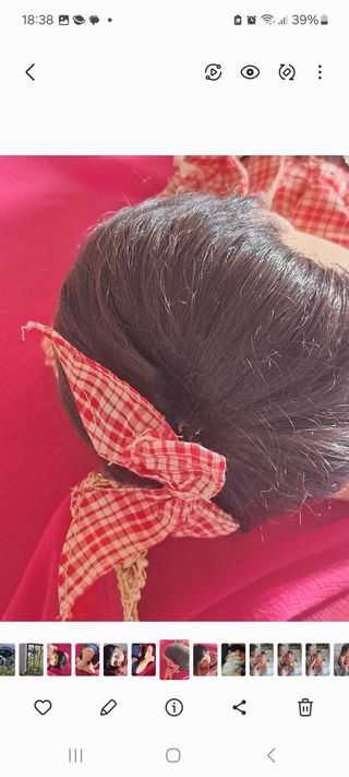 MUÑECA DE PORCELANA ANTIGUA TUMBADA