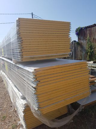 PANEL SANDWICH FACHADA ROSSELL