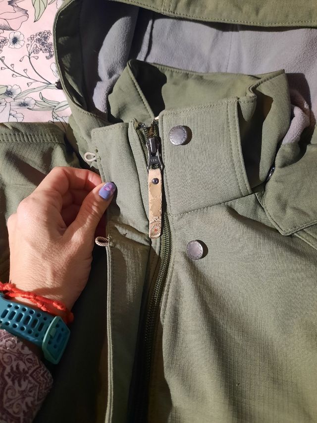 Chaqueta Impermeable Icepeak talla 36 largo verde