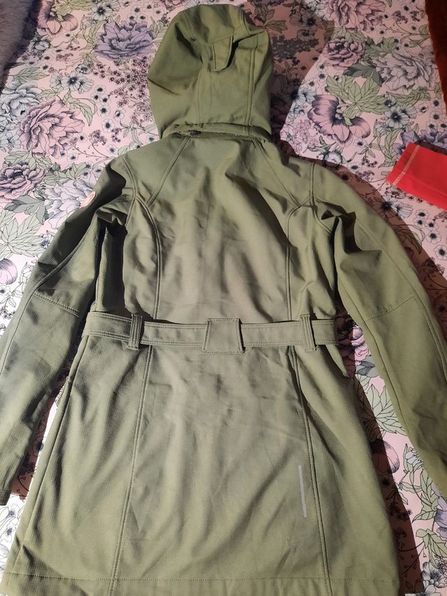 Chaqueta Impermeable Icepeak talla 36 largo verde