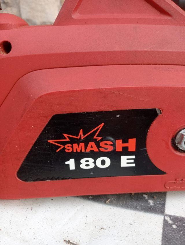 Motosierra 1.800W Eléctrica