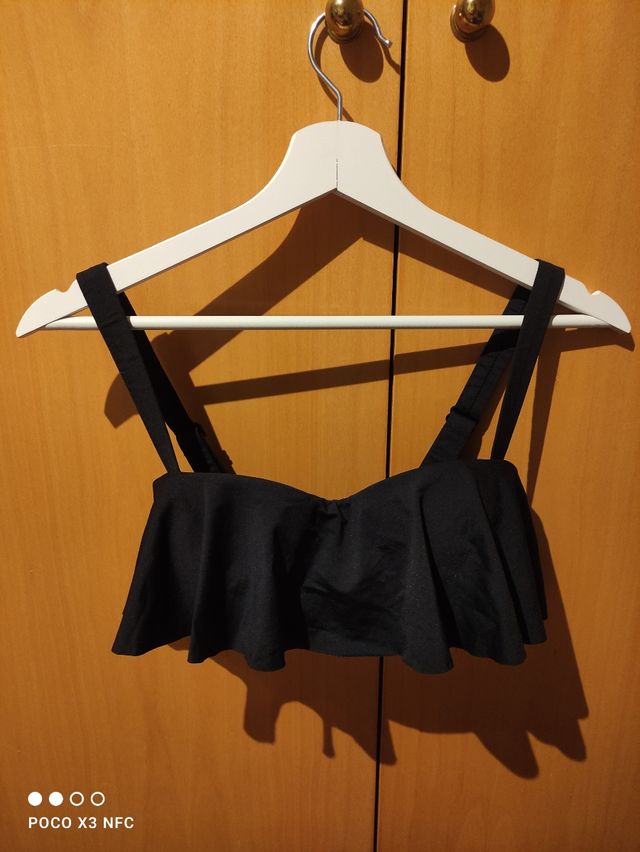 Bikini woman secret negro volantes