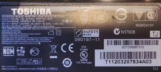 Adaptador Toshiba carga portátil 