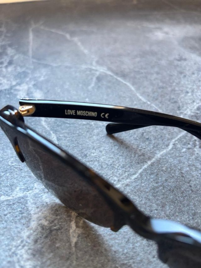 Occhiali moschino love