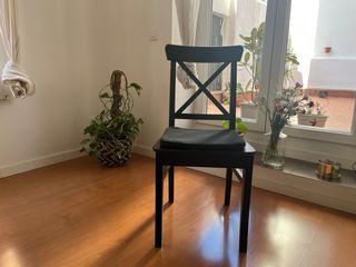 Sedie in legno nero di IKEA