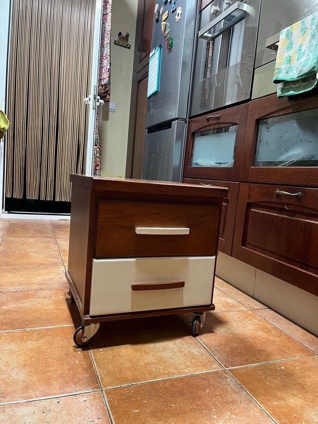 Mesilla de dormitorio