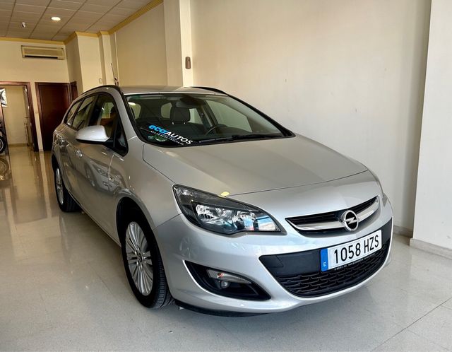 Opel Astra 2014 1.6CDTI 110cv