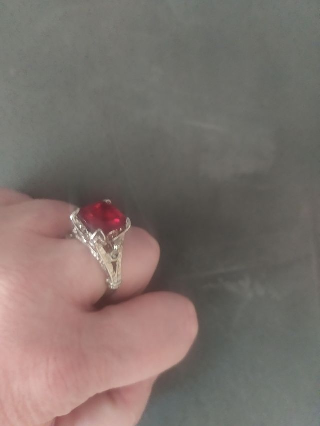 ANELLO RUBINO