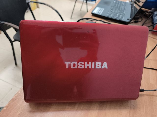 Portátil toshiba satellite L635-12D I3