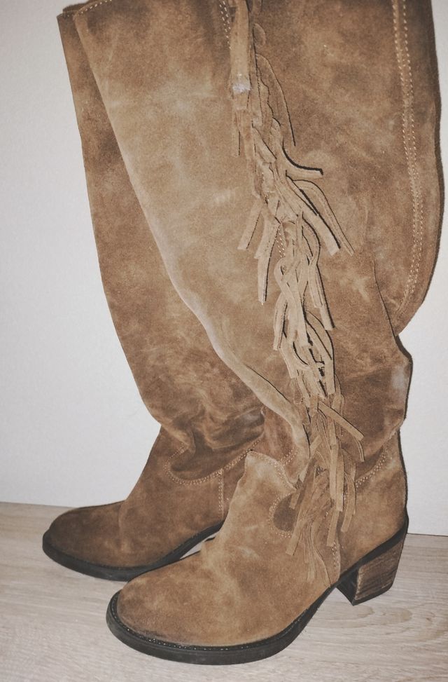 Botas altas flecos marrones