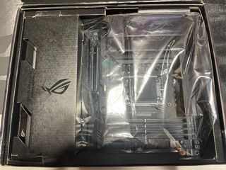 Motherboard ROG Strix X670E-E Gaming Wi-Fi