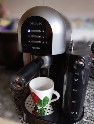 Cafetera Cecotec Power instant-ccino