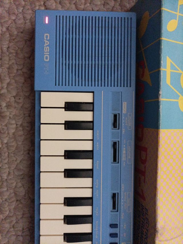 Piano Casio PT1 Años 80