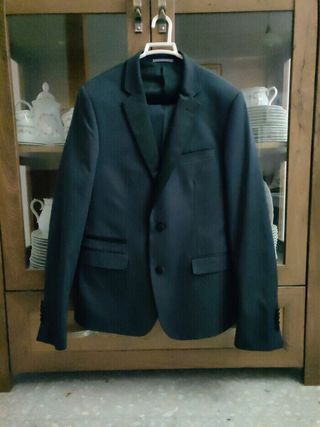 Traje tipo esmokin (hombre)