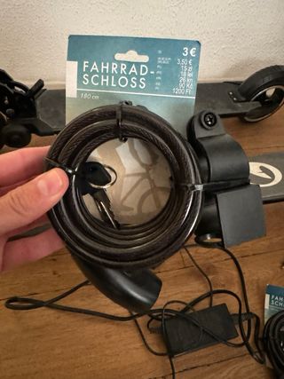 1 patinete electricos SHARK EYE (bateria mal)