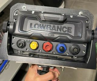 Lowrance hds 7