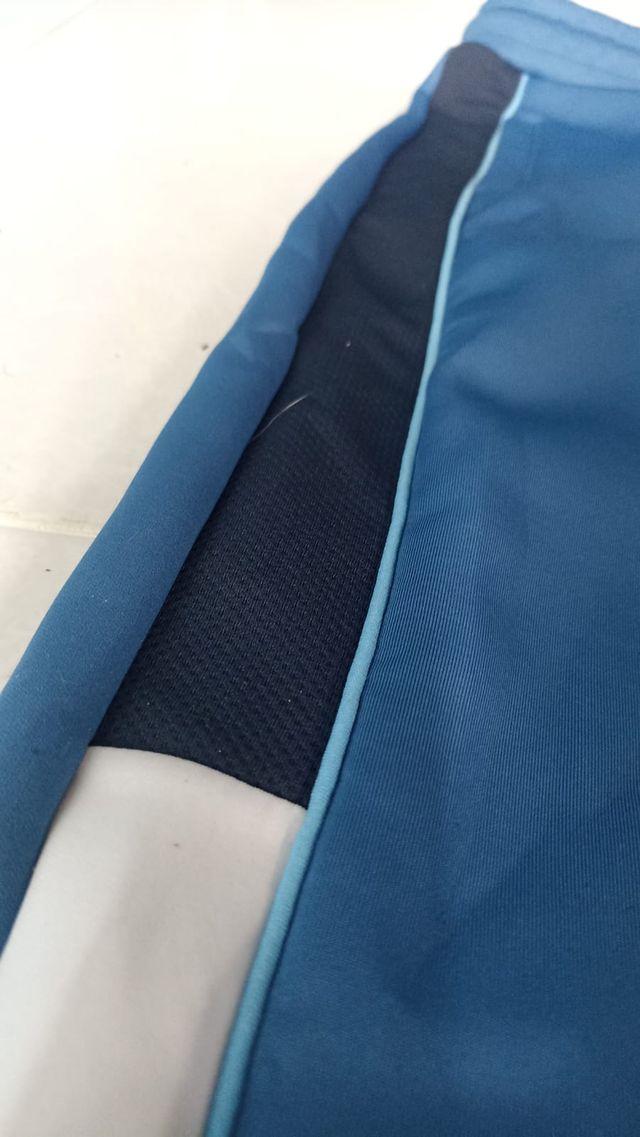 Pantalones MCKENZIE nuevos