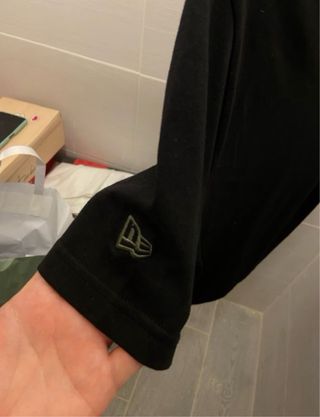 Camiseta new era (con etiqueta)