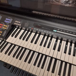Órgano Yamaha Electone HS5 de segunda mano por 300 EUR en