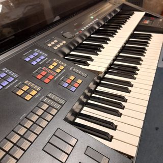 Órgano Yamaha Electone HS5