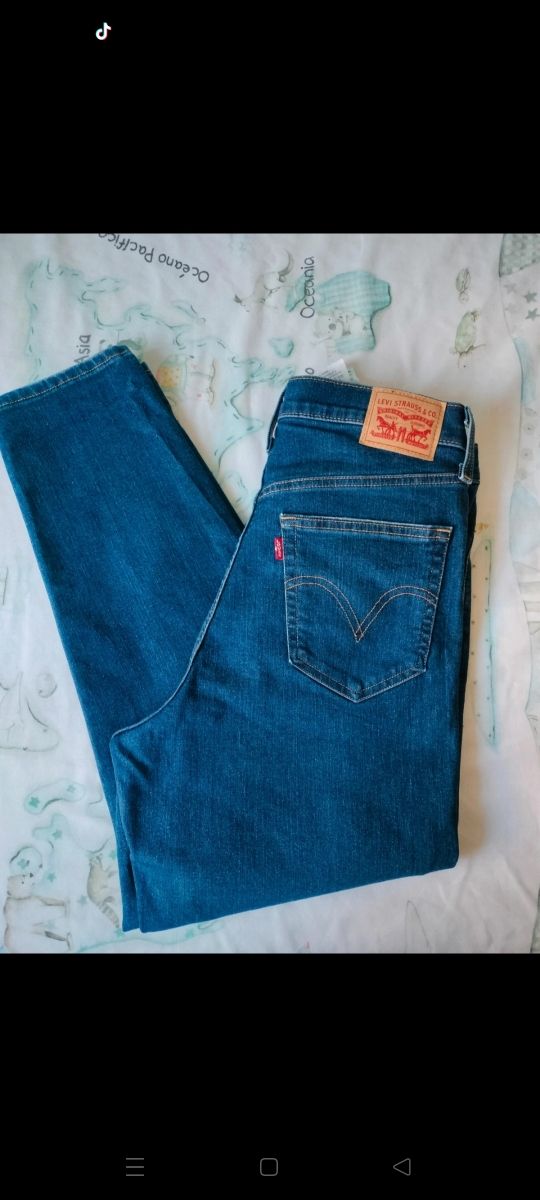 Jeans Levis mujer