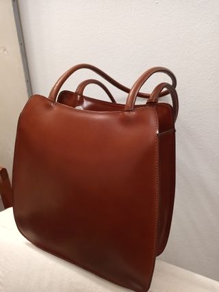 Bolso de mujer de cuero de vaca. Nuevo.