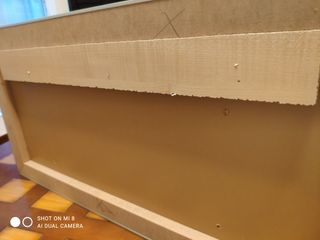 Porta cedés de pared