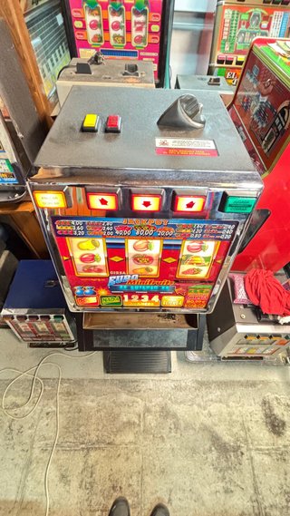 Maquina Tragaperras cirsa Euro Minifruits.