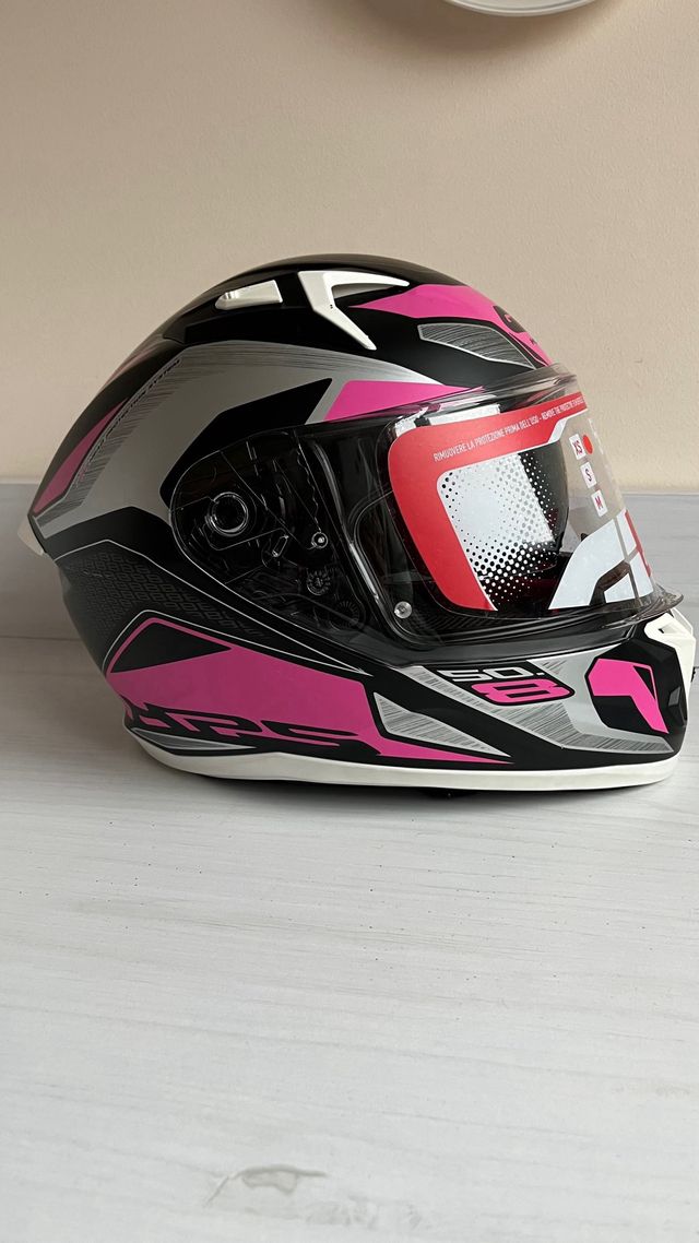 CASCO DE MOTO MUJER INTEGRAL GIVI