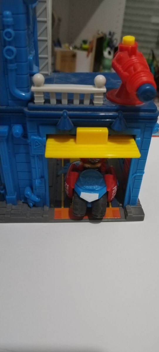 Comisaria Policía Super Things