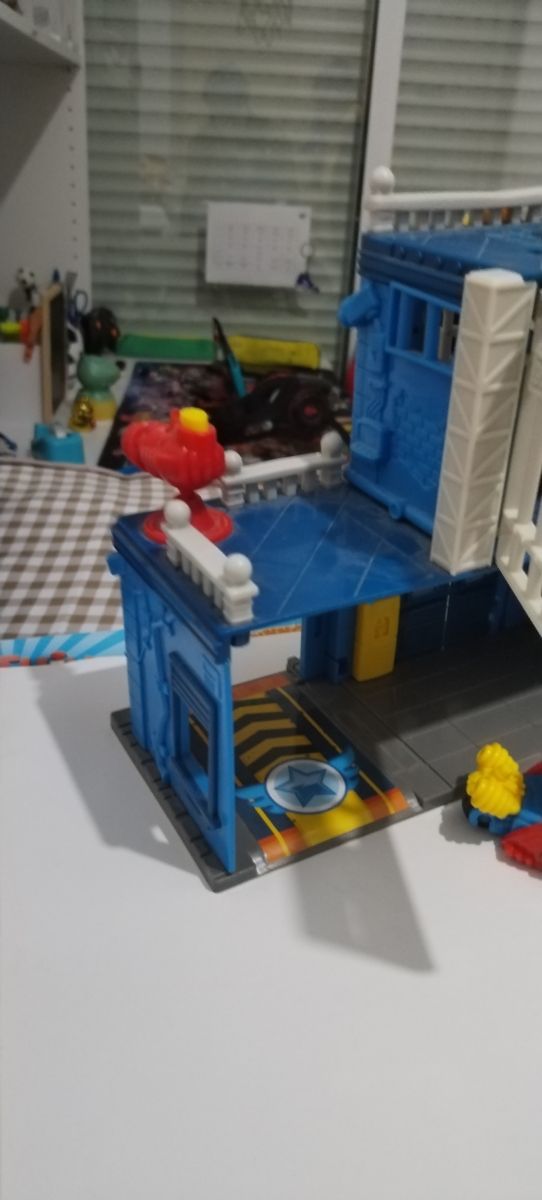 Comisaria Policía Super Things