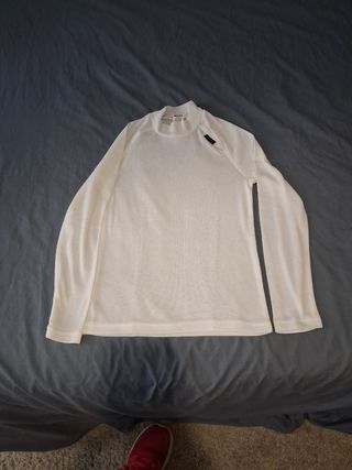 Mono de esquí y nieve y camisetas interior.