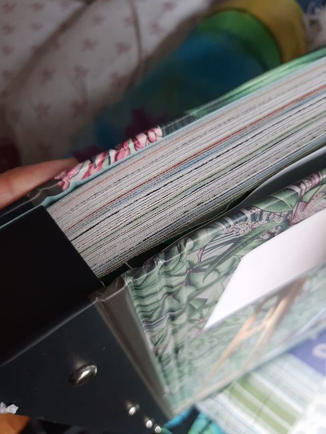 Muestrario papel pintado con textura