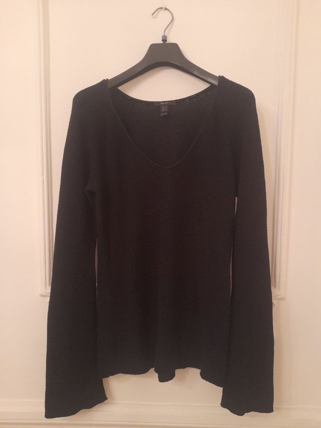 Jersey negro fantasía cuello pico Mango.