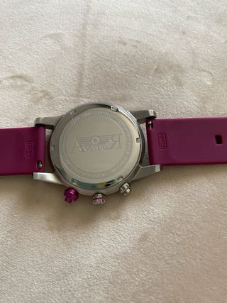 Reloj negro y burdeos Aviador original