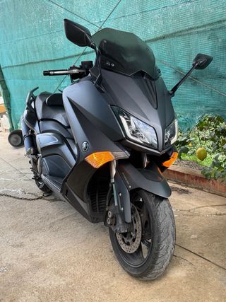 Yamaha tmax 530