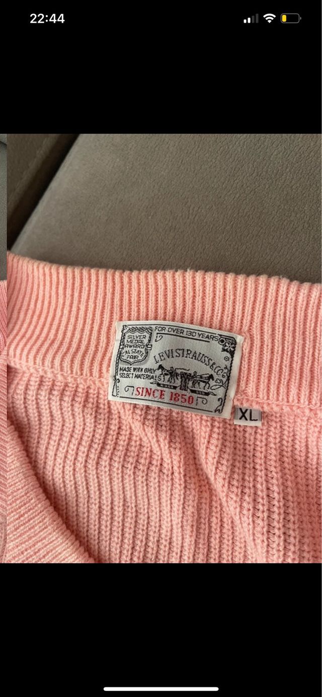 Jersey Levis vintage cuello pico