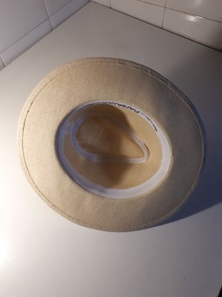 Sombrero elegante para el sol