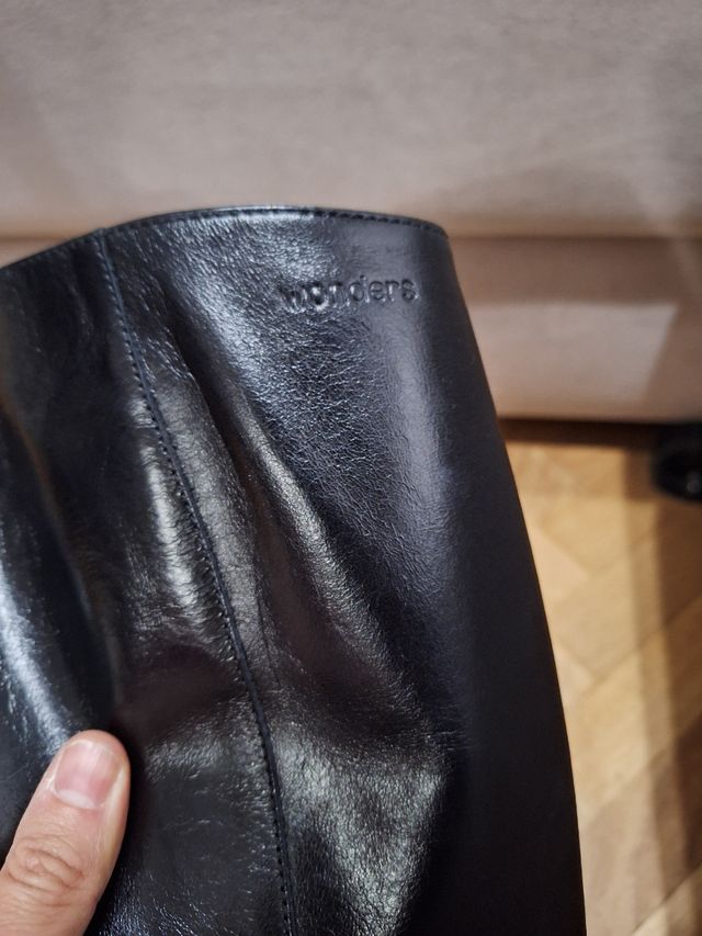 Stivali alti da donna in pelle nera Wonders