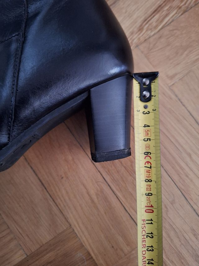 Stivali alti da donna in pelle nera Wonders