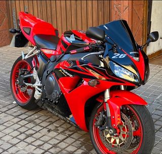 Repuestos honda CBR1000RR SC57