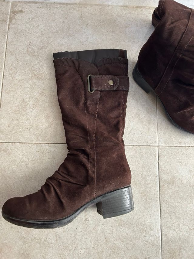 Stivali scamosciati marrone 