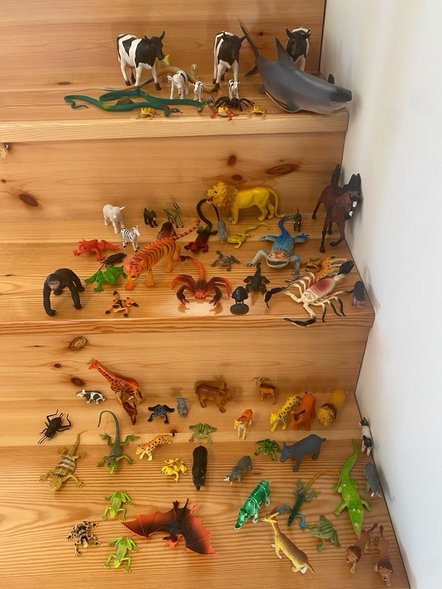 Lote de animales de juguete