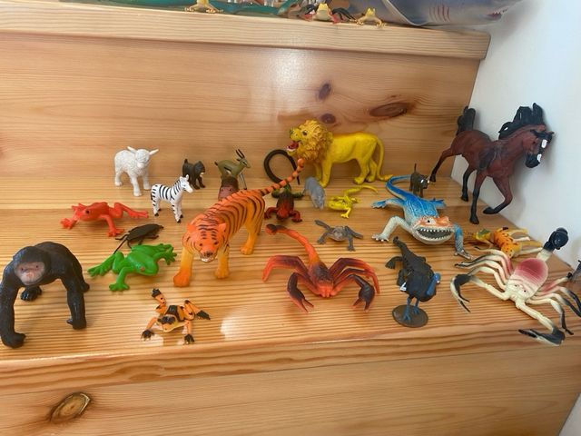 Lote de animales de juguete